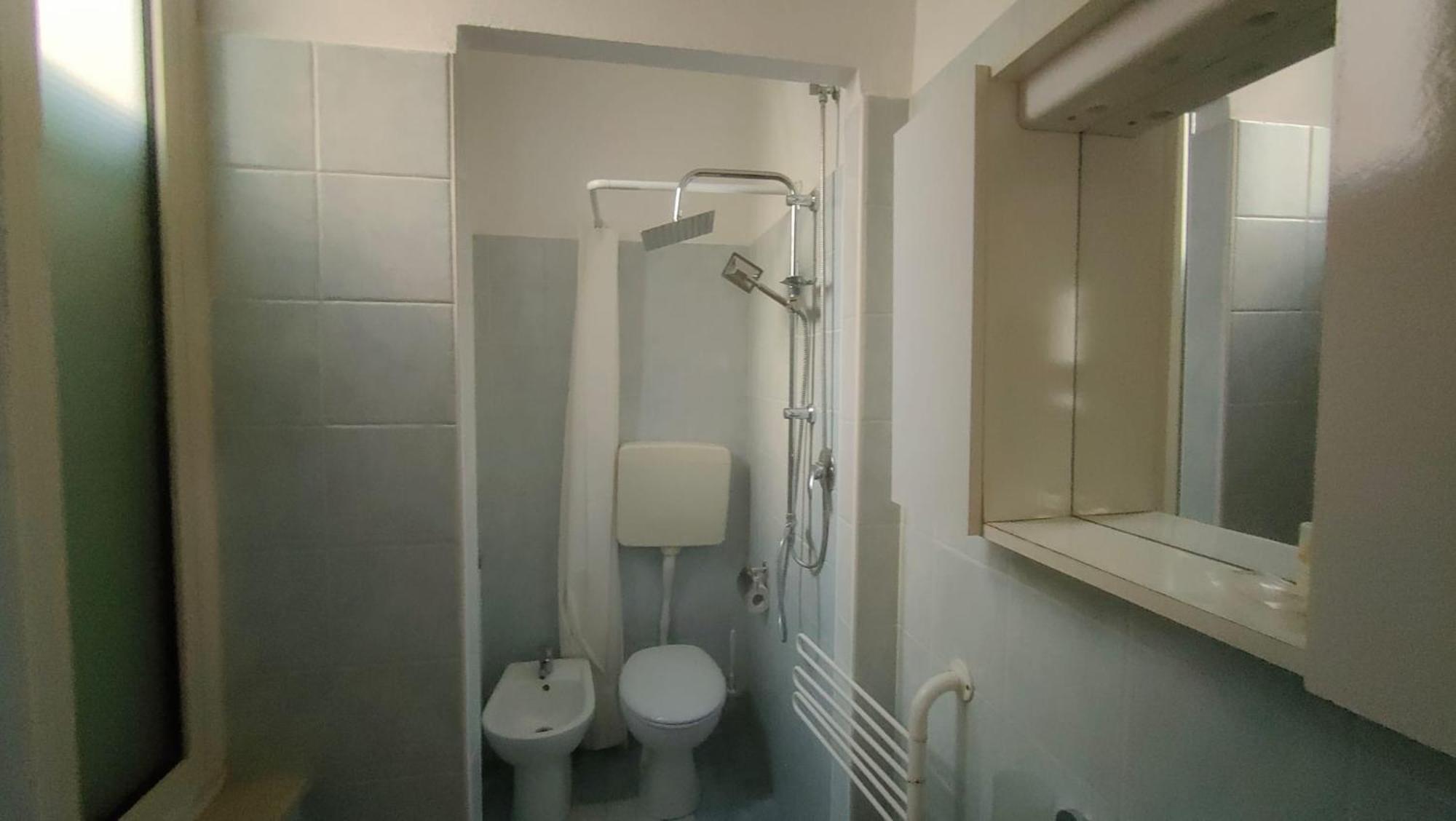 Hotel Eriale Rimini Ngoại thất bức ảnh