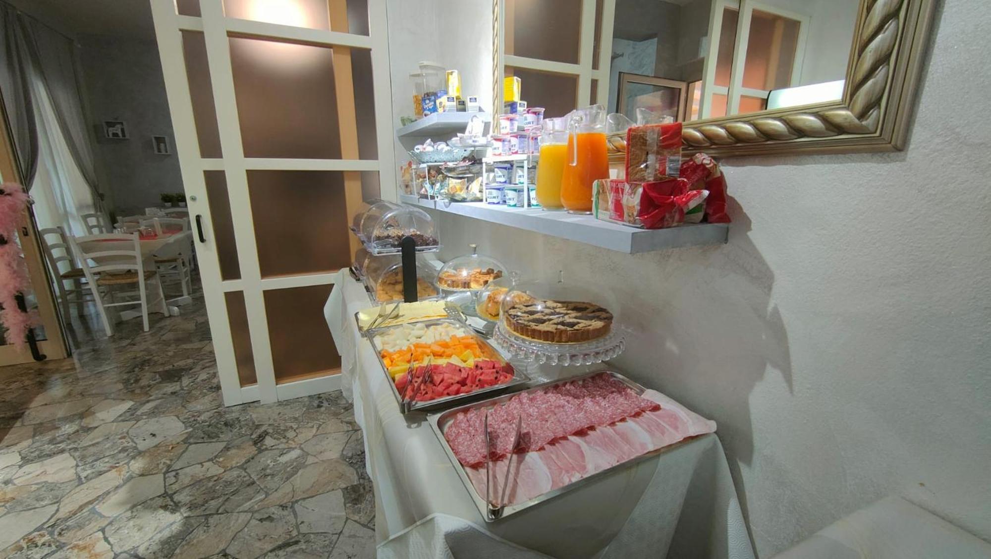 Hotel Eriale Rimini Ngoại thất bức ảnh