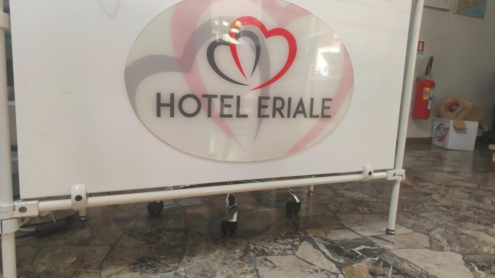 Hotel Eriale Rimini Ngoại thất bức ảnh